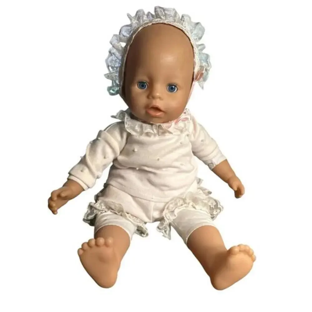 Baby Doll 2017 cute as a button 16”she cry’s and laughs